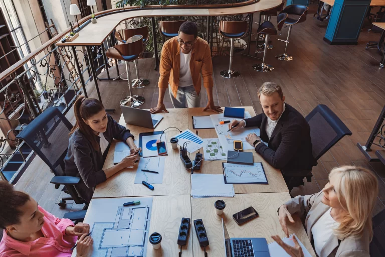 Agency vs In-House Digital Marketing - Featured Image
