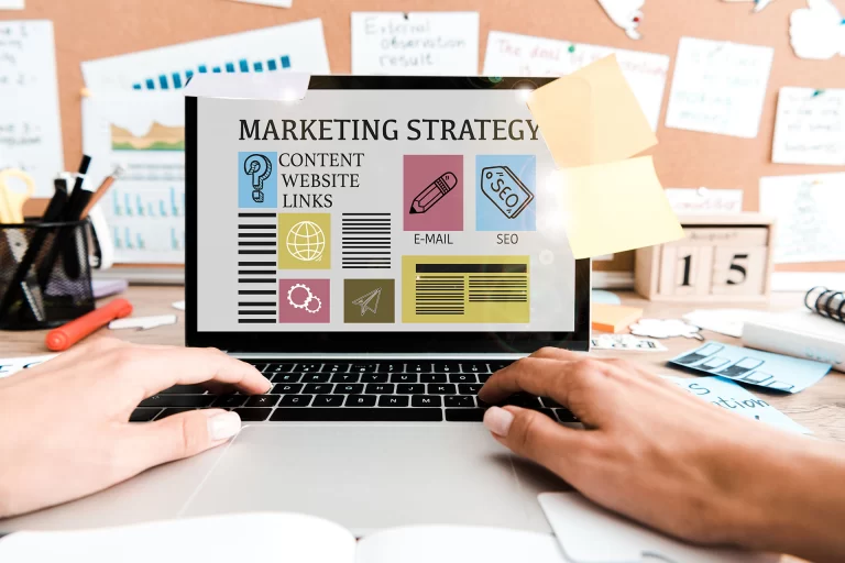 What to Look for When Hiring a Digital Marketing Agency vs a Freelancer - Featured Image